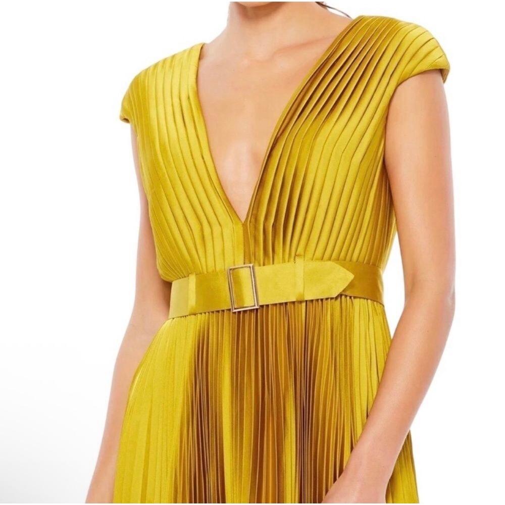 NWT MAC DUGGAL Pleated Cap Sleeve Belted ALine Dress 26483 Chartreuse Sz 10 $338 - Picture 2 of 6